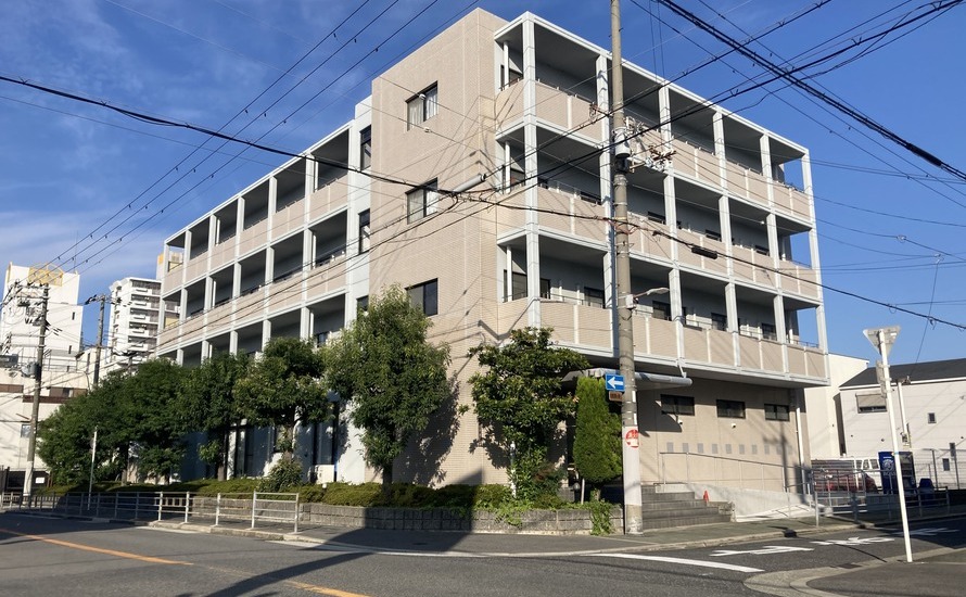 社員寮として利用していた寮を老人ホームに転用